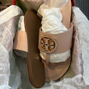 Tory Burch- Benton band flat sandals